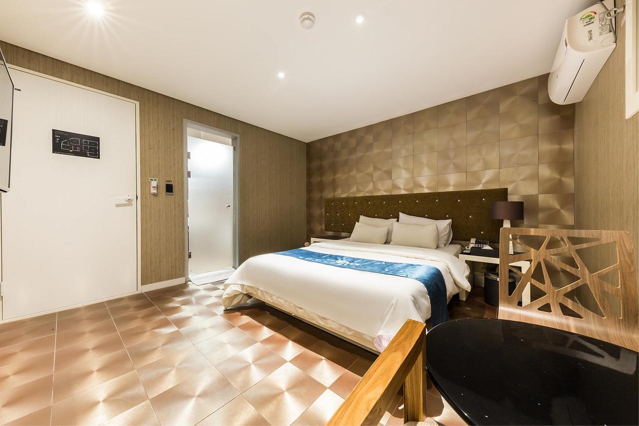 Cheonho Hotel The Blue Сеул Екстериор снимка