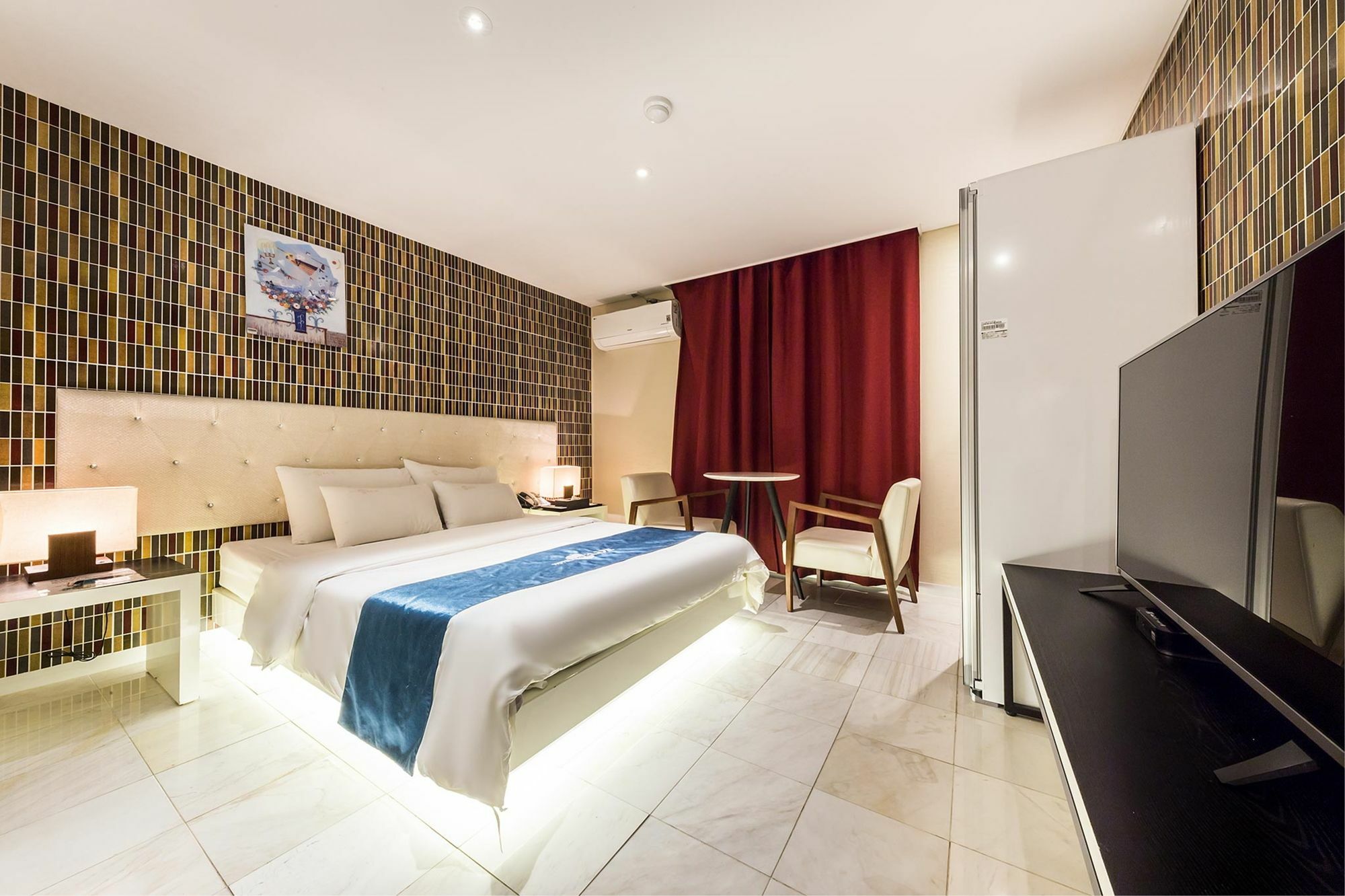 Cheonho Hotel The Blue Сеул Екстериор снимка