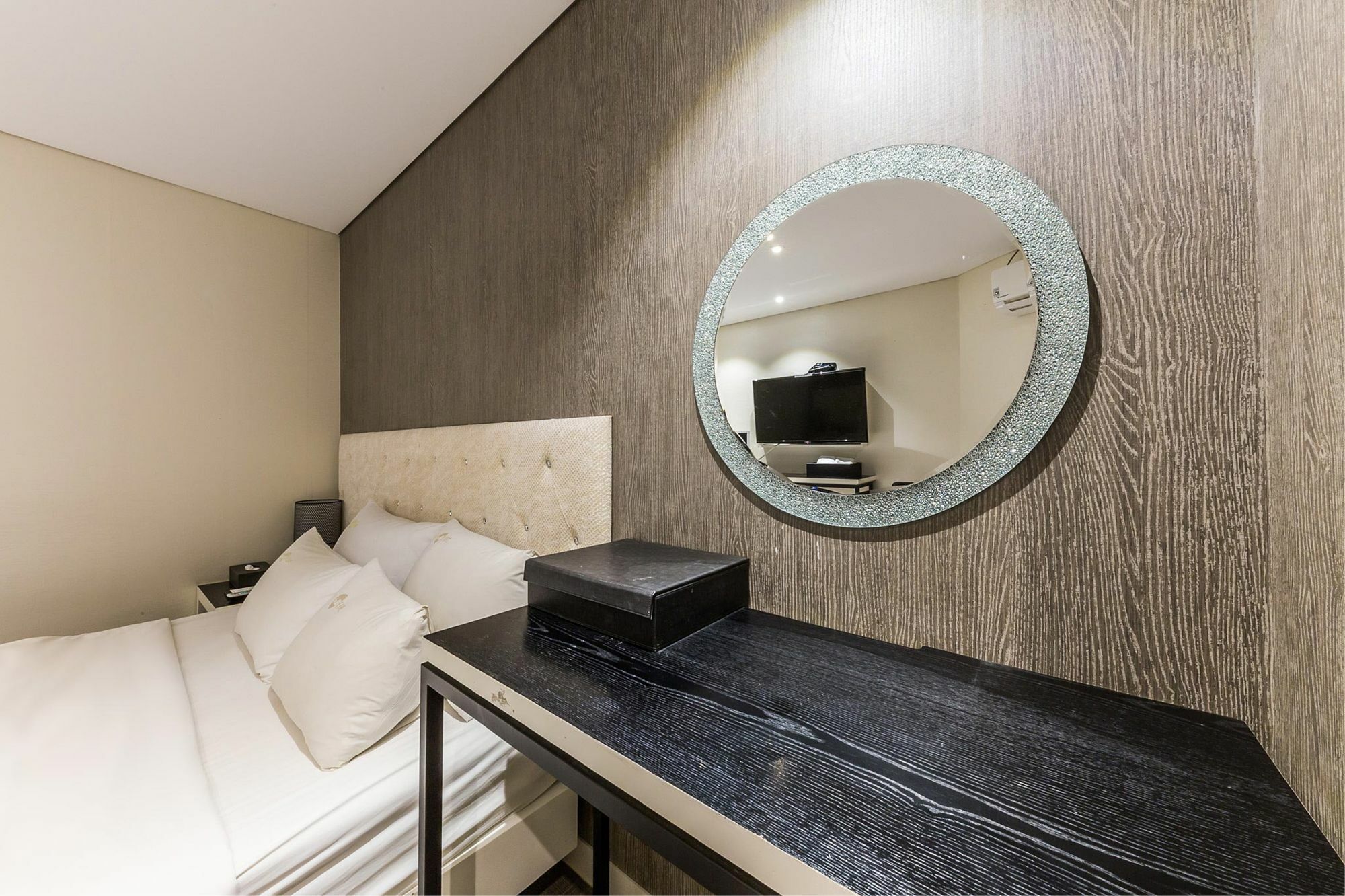 Cheonho Hotel The Blue Сеул Екстериор снимка