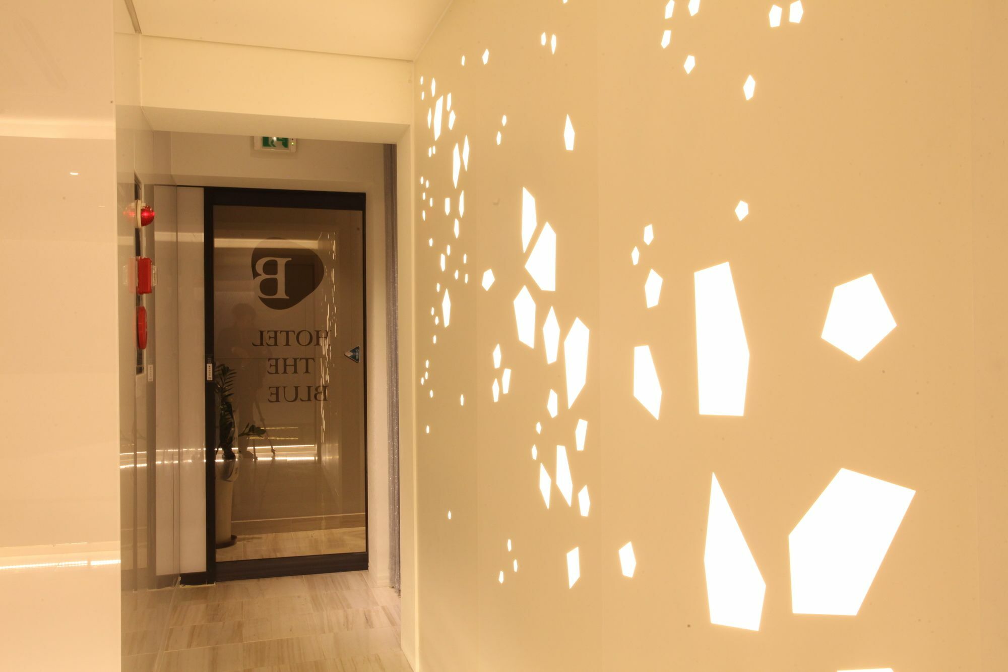 Cheonho Hotel The Blue Сеул Екстериор снимка